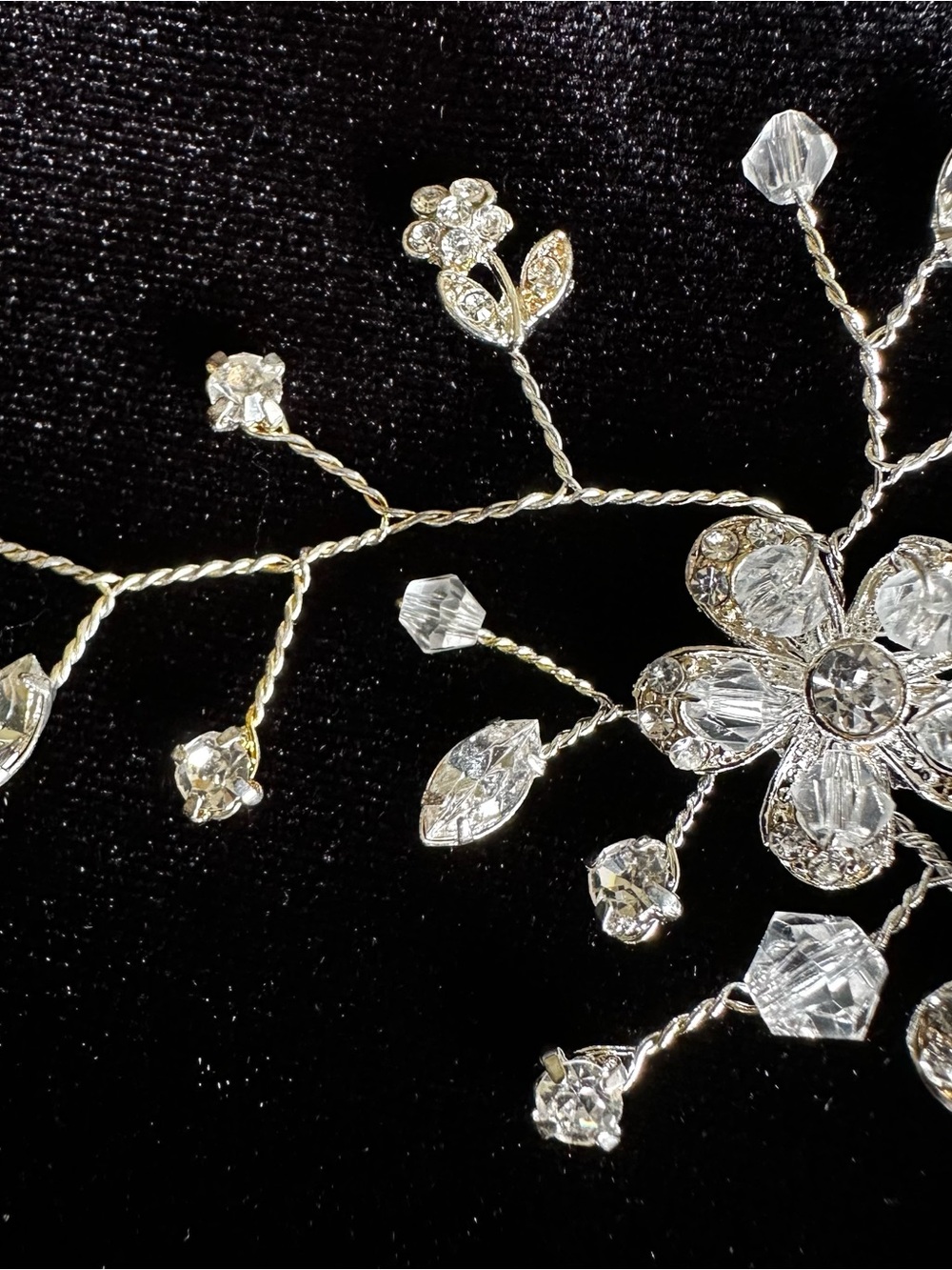 Bridal wedding comb silver tone crystal style rhinestone floral hair headpiece - Picture 5 of 13